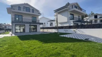 Detached Ciftlik villa with private swimming pool